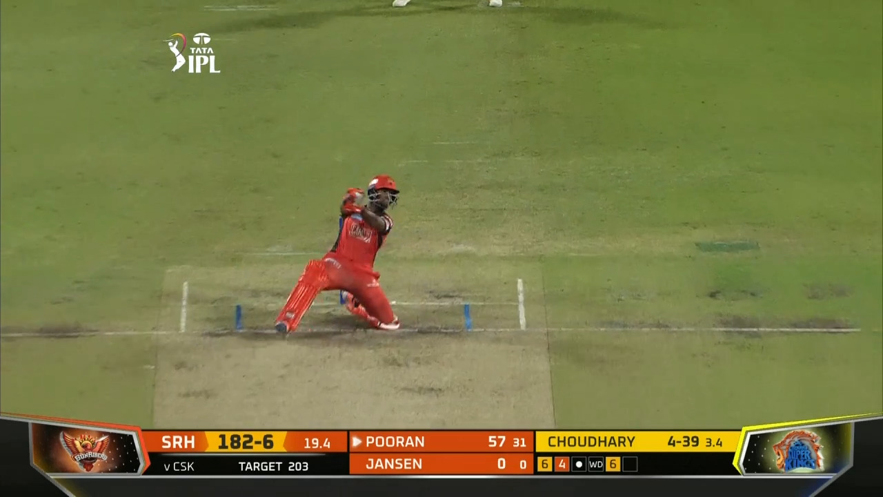 M46: SRH vs CSK – Nicholas Pooran Six background