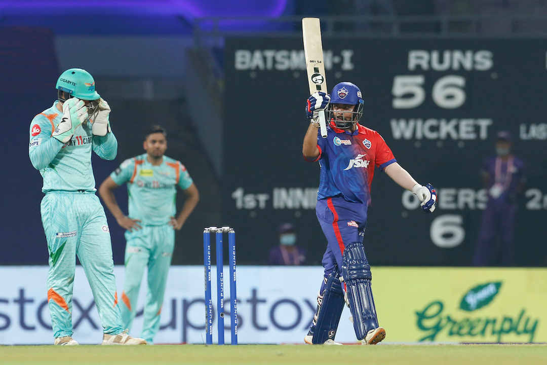 Prithvi Shaw's early blitz of 61(34) background