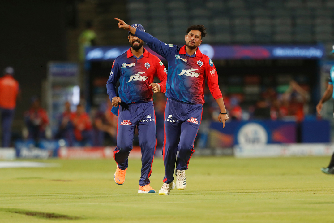 Kuldeep Yadav's dream delivery to castle Vijay Shankar