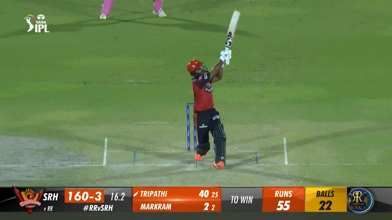 M52: RR vs SRH – Rahul Tripathi Six