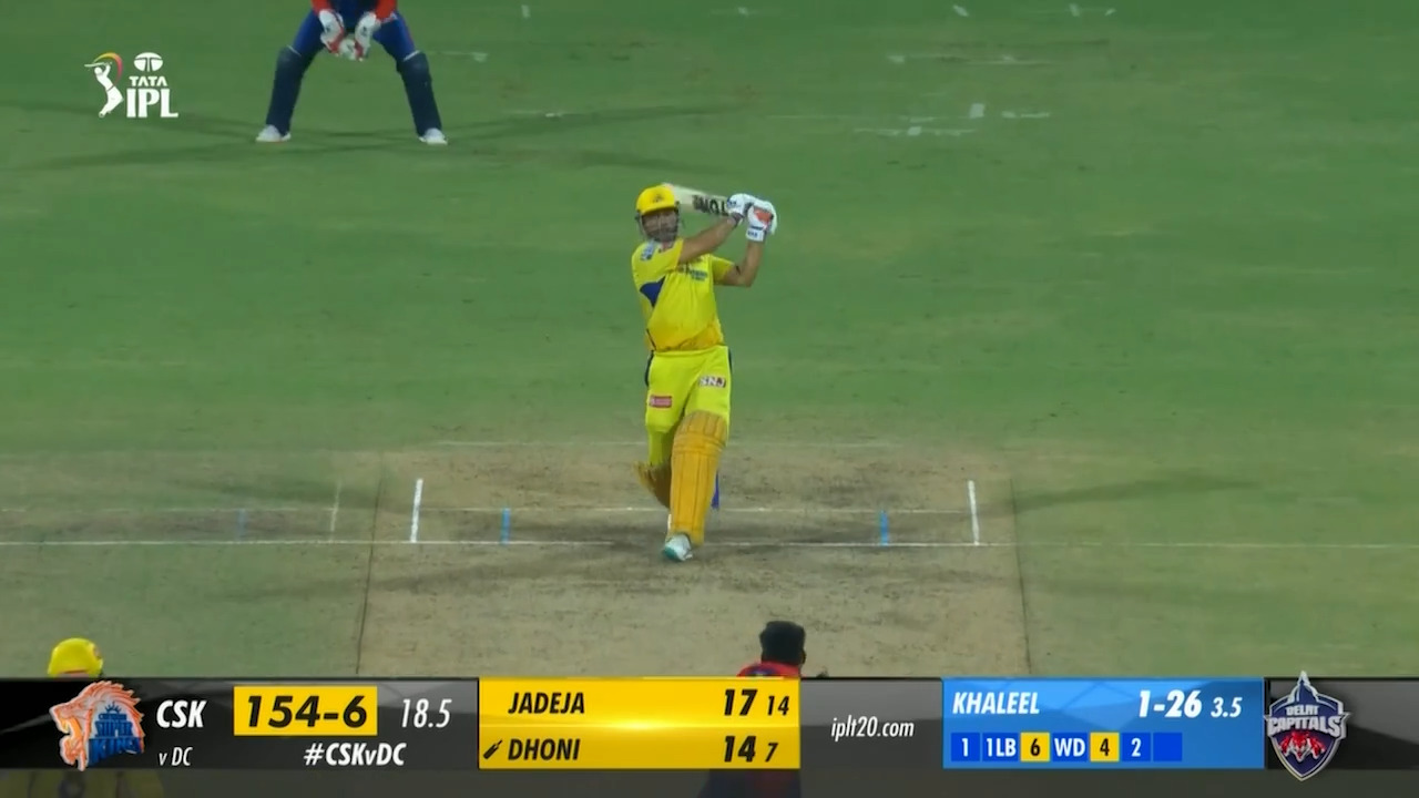 M55: CSK vs DC – MS Dhoni Six