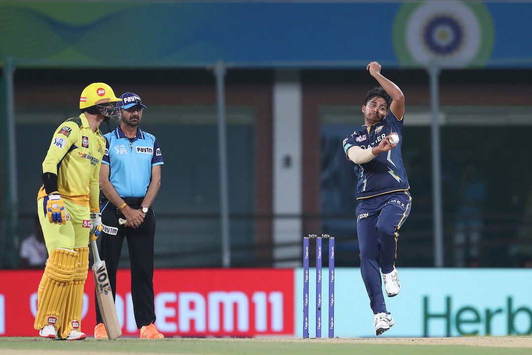 Early Drama: Nalkande oversteps, Ruturaj survives