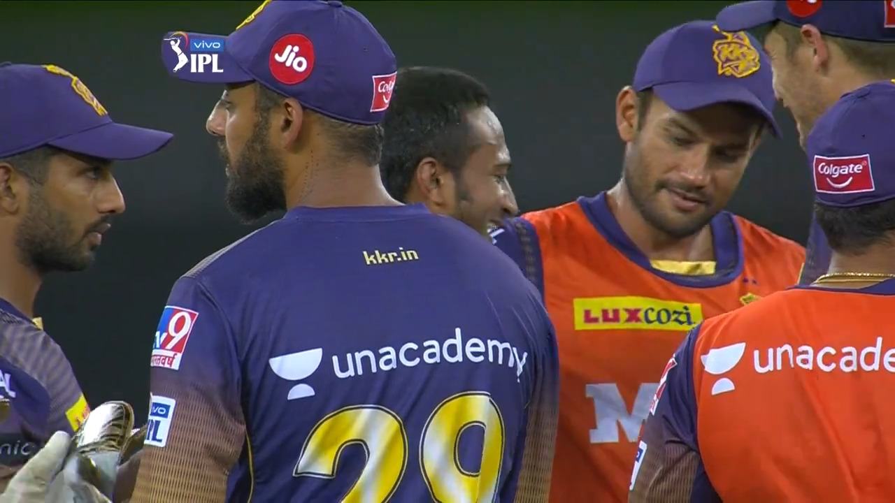Shakib makes immediate impact with bullet throw background
