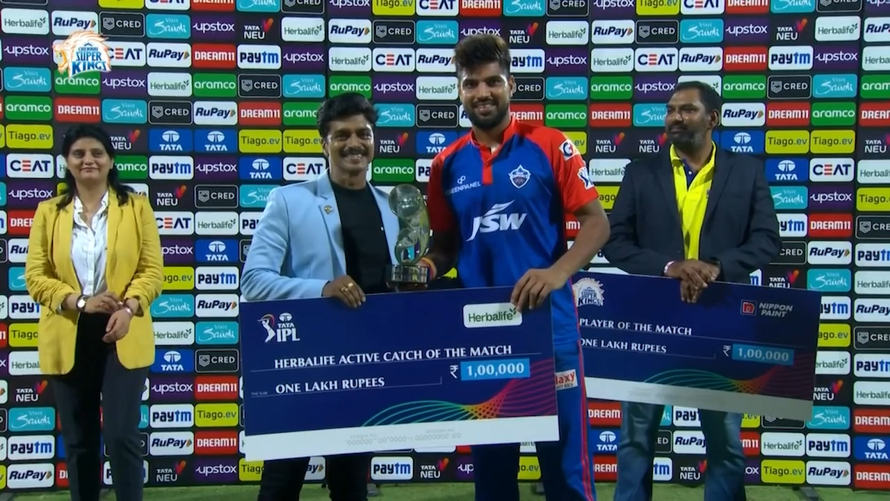 M55: CSK vs DC – Herbalife Active Catch of the Match – Lalit Yadav background