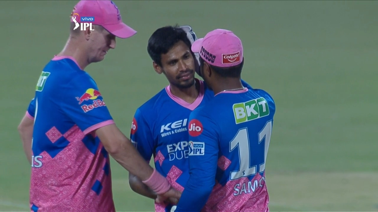 M24: MI vs RR – Fall of Wickets