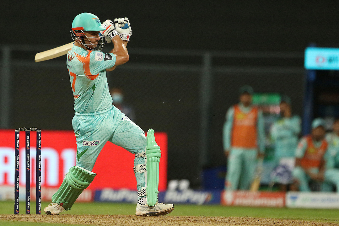 Super Stoinis almost takes LSG over line