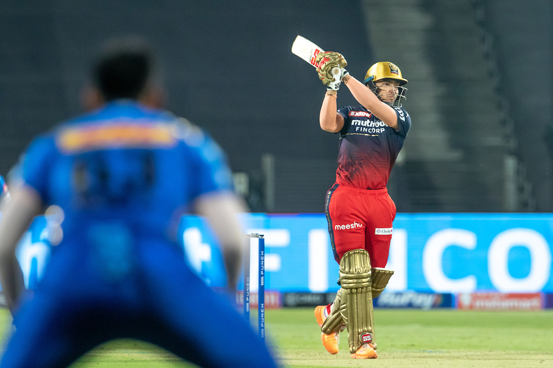 Anuj Rawat's 2 gorgeous sixes