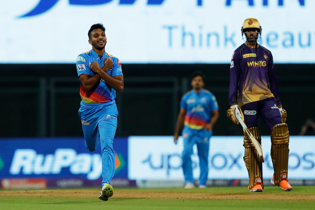 Despite reprieve, Finch falls to Sakariya