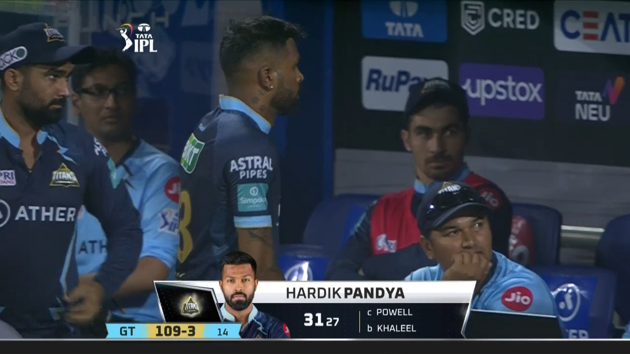 M10: GT vs DC – Hardik Pandya Wicket