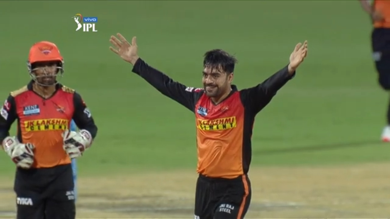 M06: SRH vs RCB – Fall of Wickets