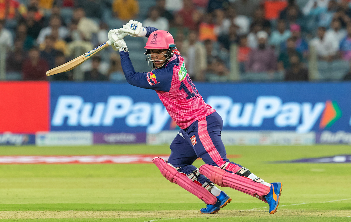 Shimron Hetmyer's 13-ball 33-run fireworks