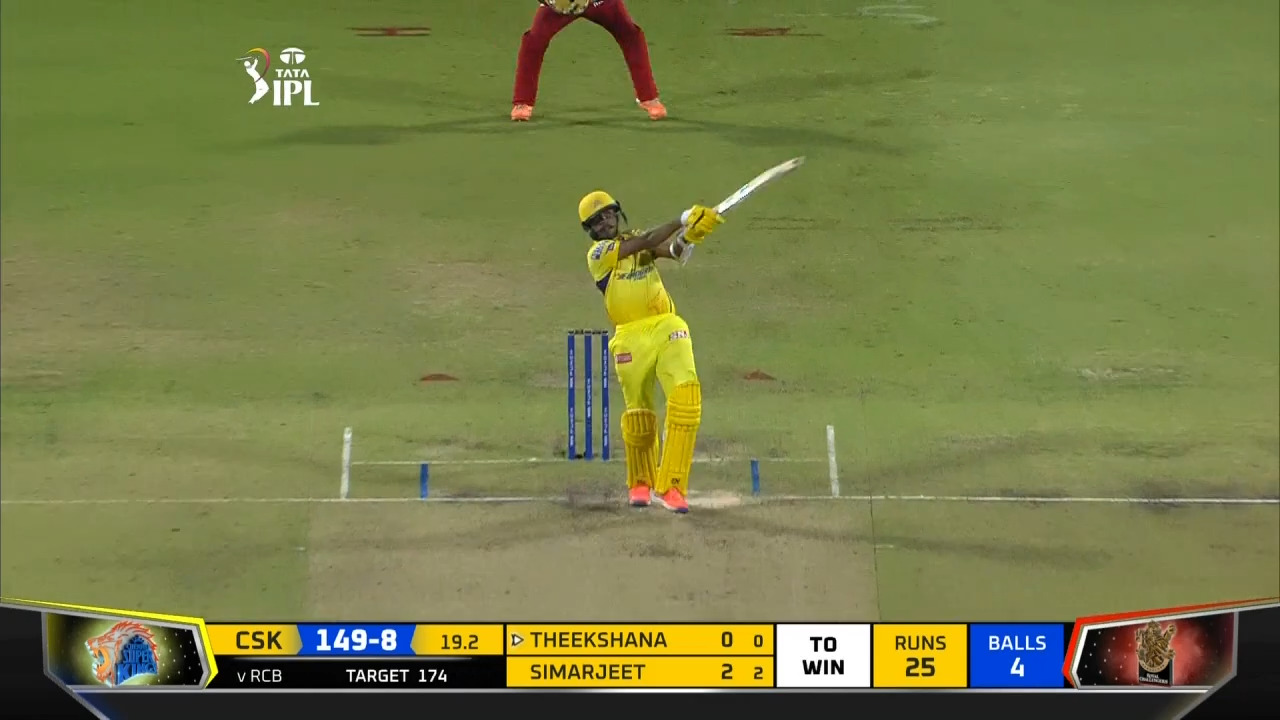 M49: RCB vs CSK – Maheesh Theekshana Six
