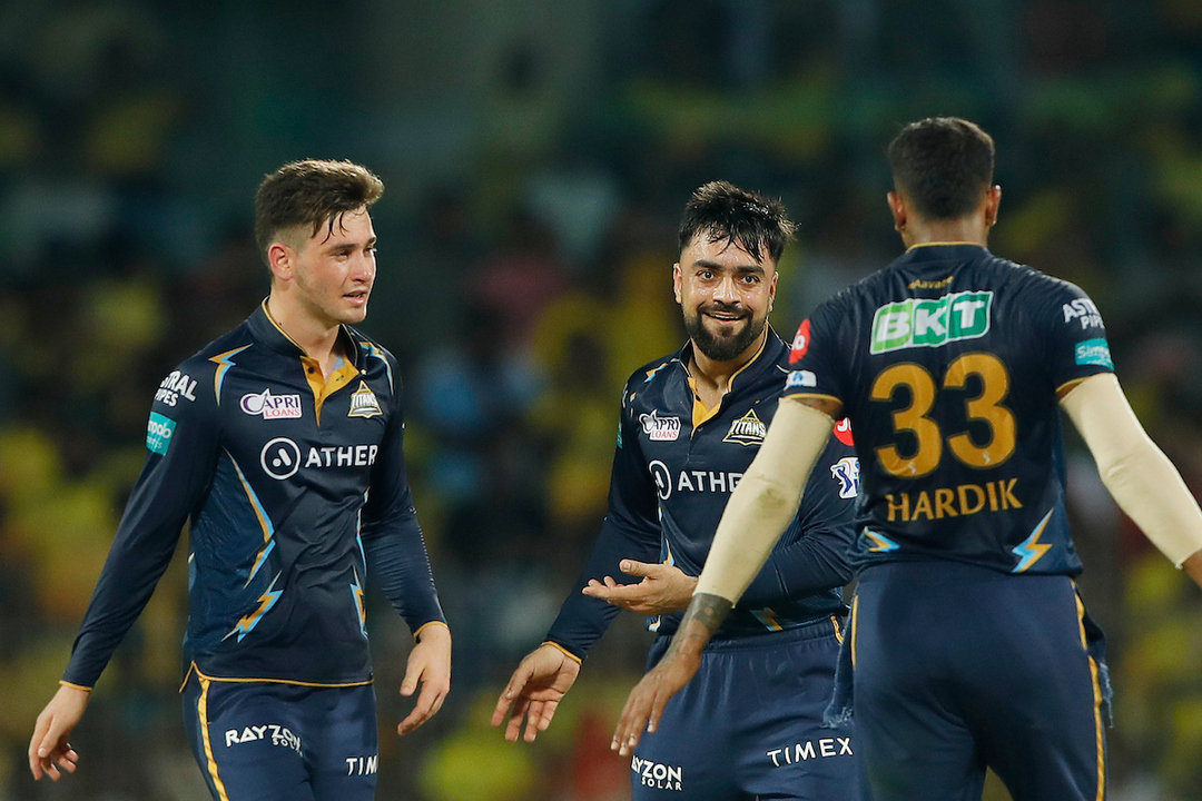 6 & OUT: Rashid's perfect reply to Rayudu