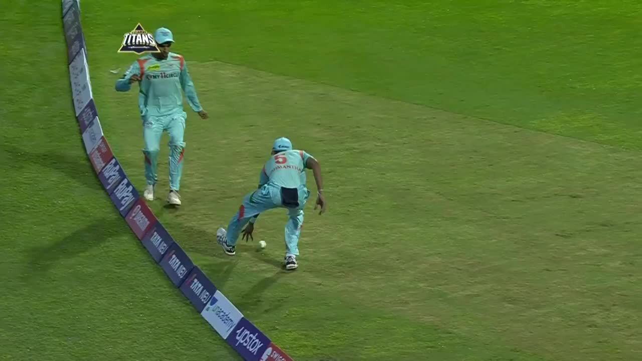 Comedy of errors at the boundary