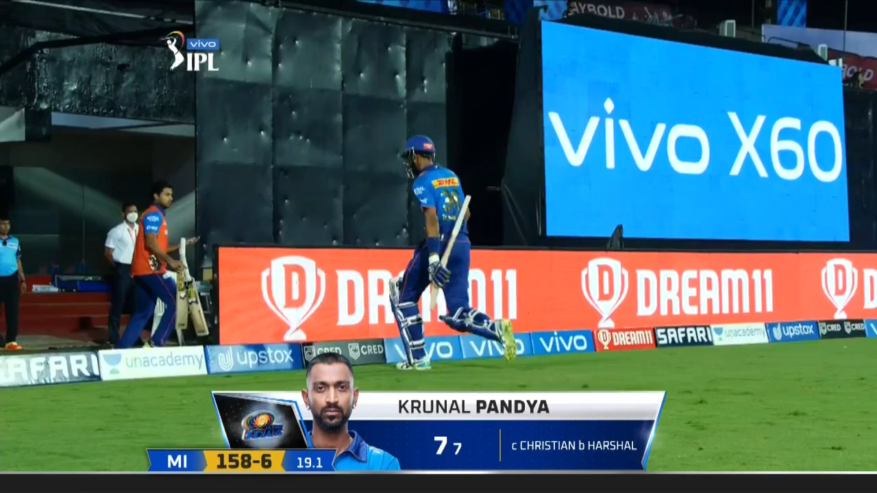 M01: MI vs RCB – Krunal Pandya Wicket