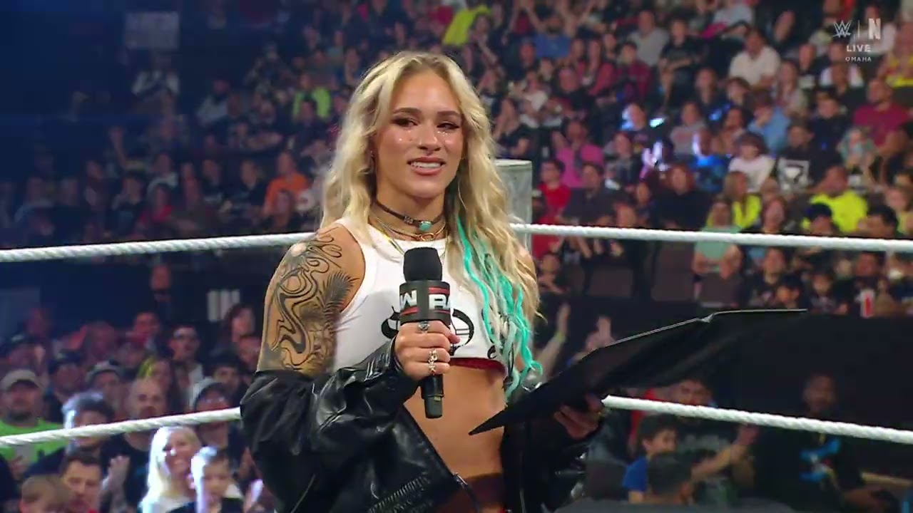 FULL SEGMENT: 1080pHD WWE Raw 05/04/26 Sol Ruca Contract Signing Segment on RAW with Becky Lynch background