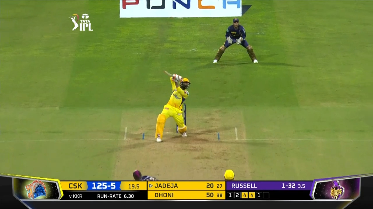 M01: CSK vs KKR – Ravindra Jadeja Six