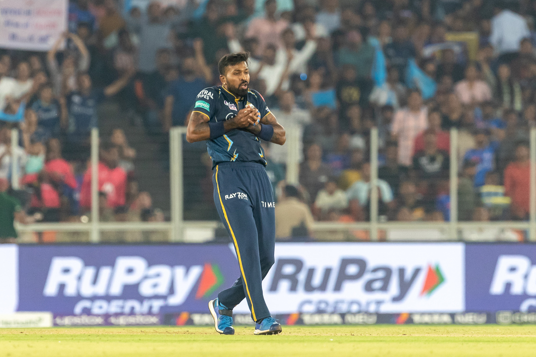Captain gets captain: Hardik outfoxes Rohit