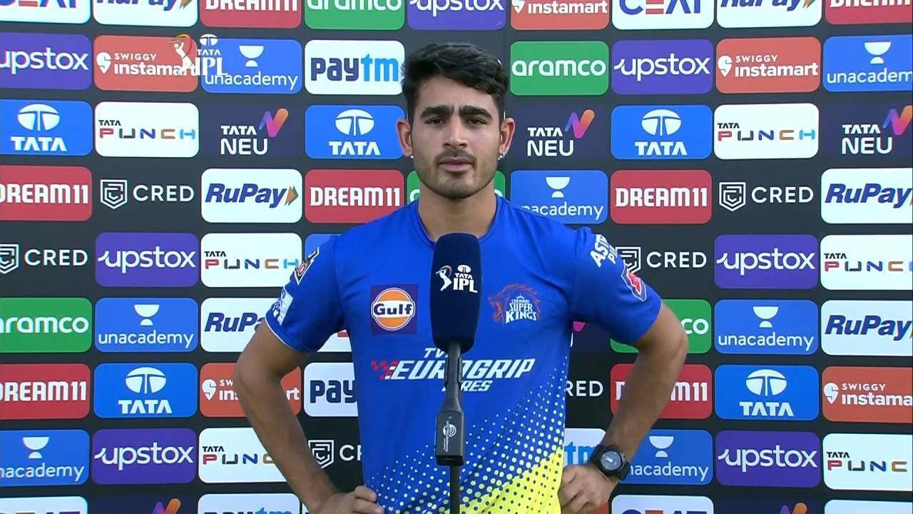 M49: RCB vs CSK – Mukesh Choudhary Interview background