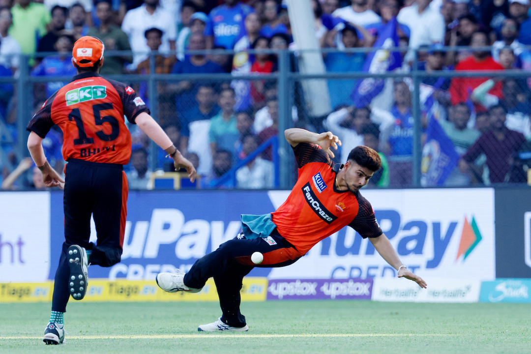 Dropped & Dropped: Rohit gets a couple of lifelines background