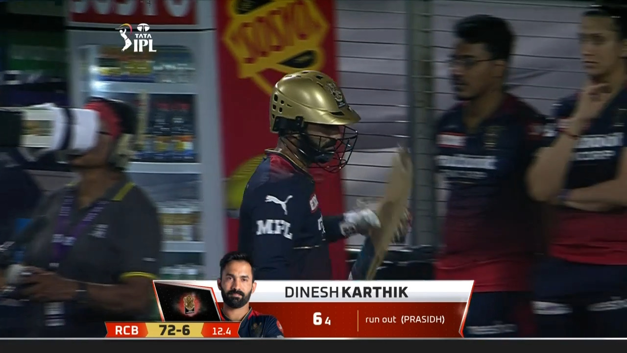 M39: RCB vs RR – Dinesh Karthik Wicket