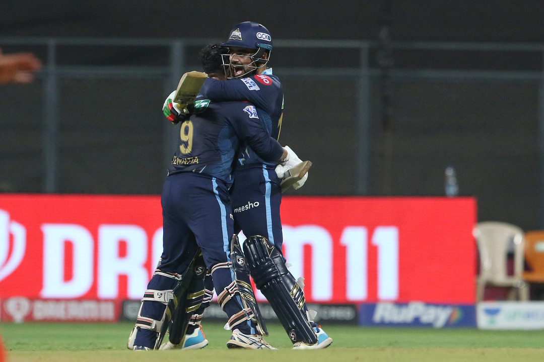 Final over recap: Tewatia-Rashid seal spectacular win