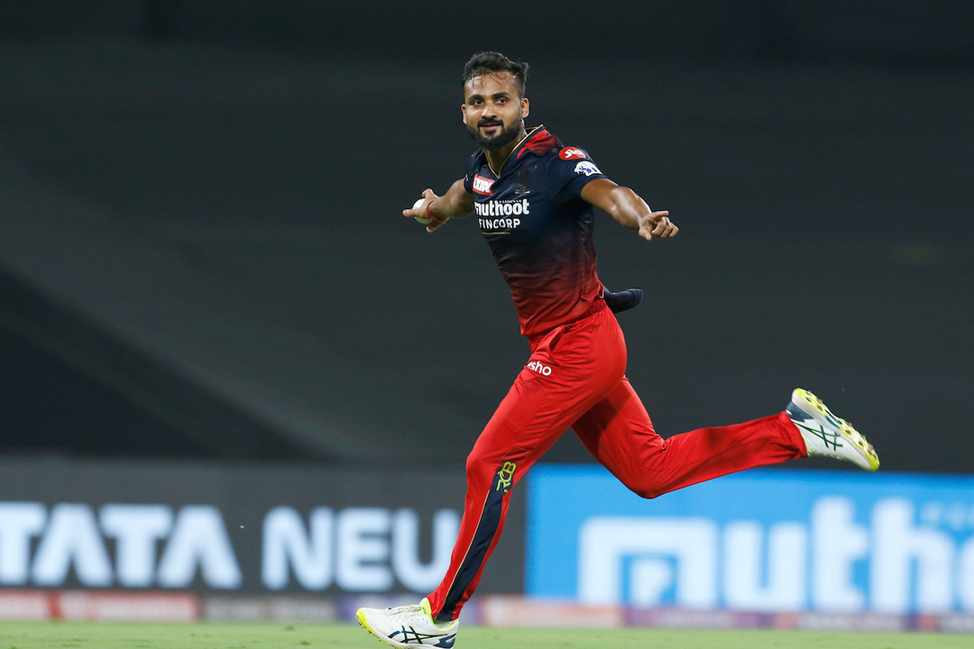 Akash Deep's supporting bowling act of 3/45 background