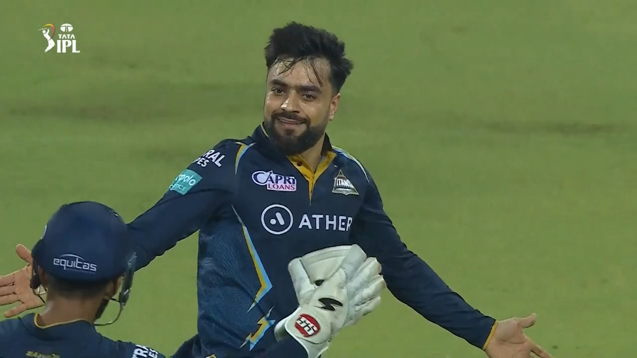 M70: RCB vs GT – Fall of Wickets