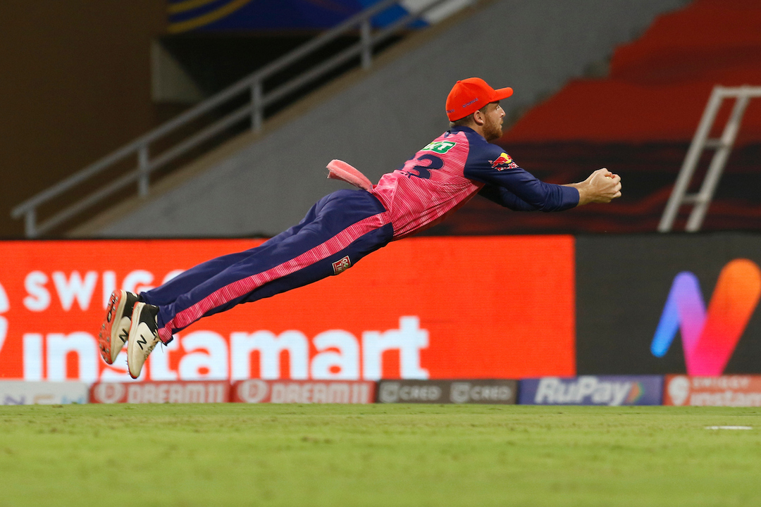 Jos Buttler's splendid backward running catch