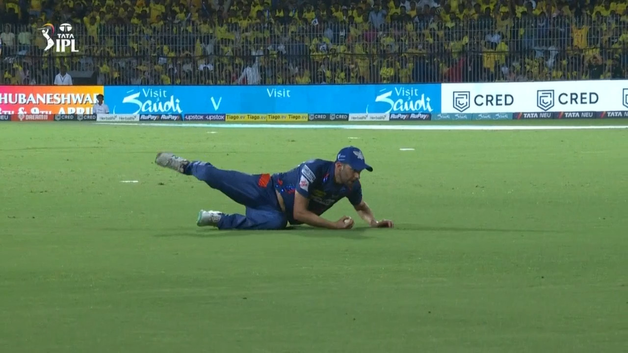 Timely Leap: Wood takes a brilliant catch to dismiss Gaikwad