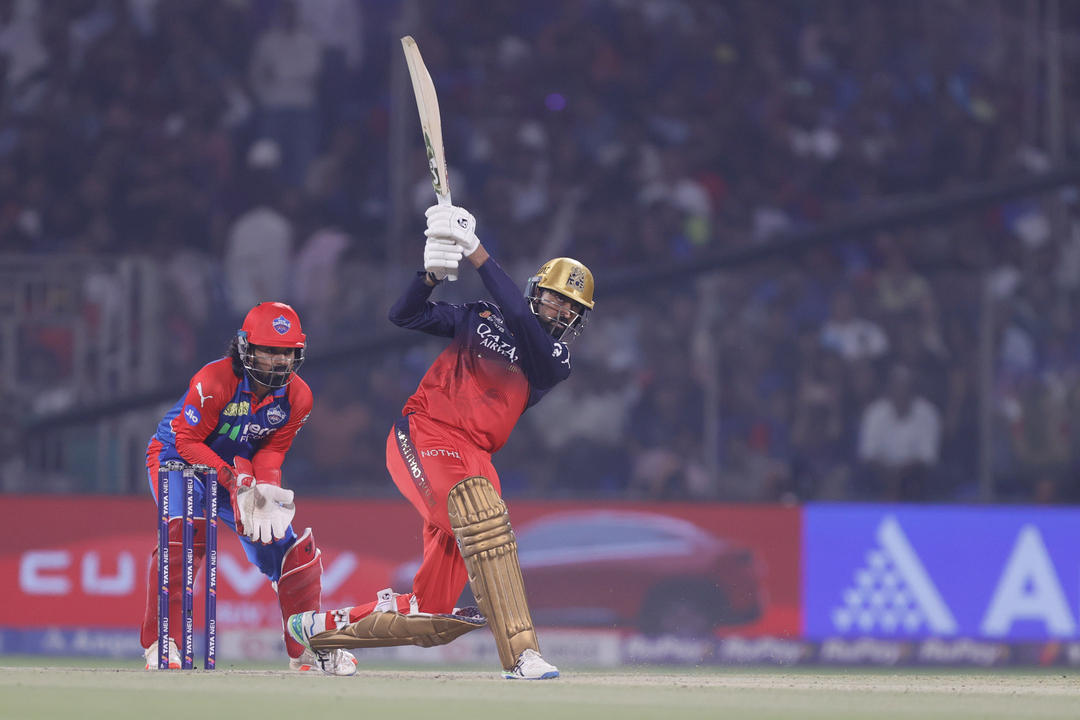 Sixes galore: Krunal steps up under pressure background