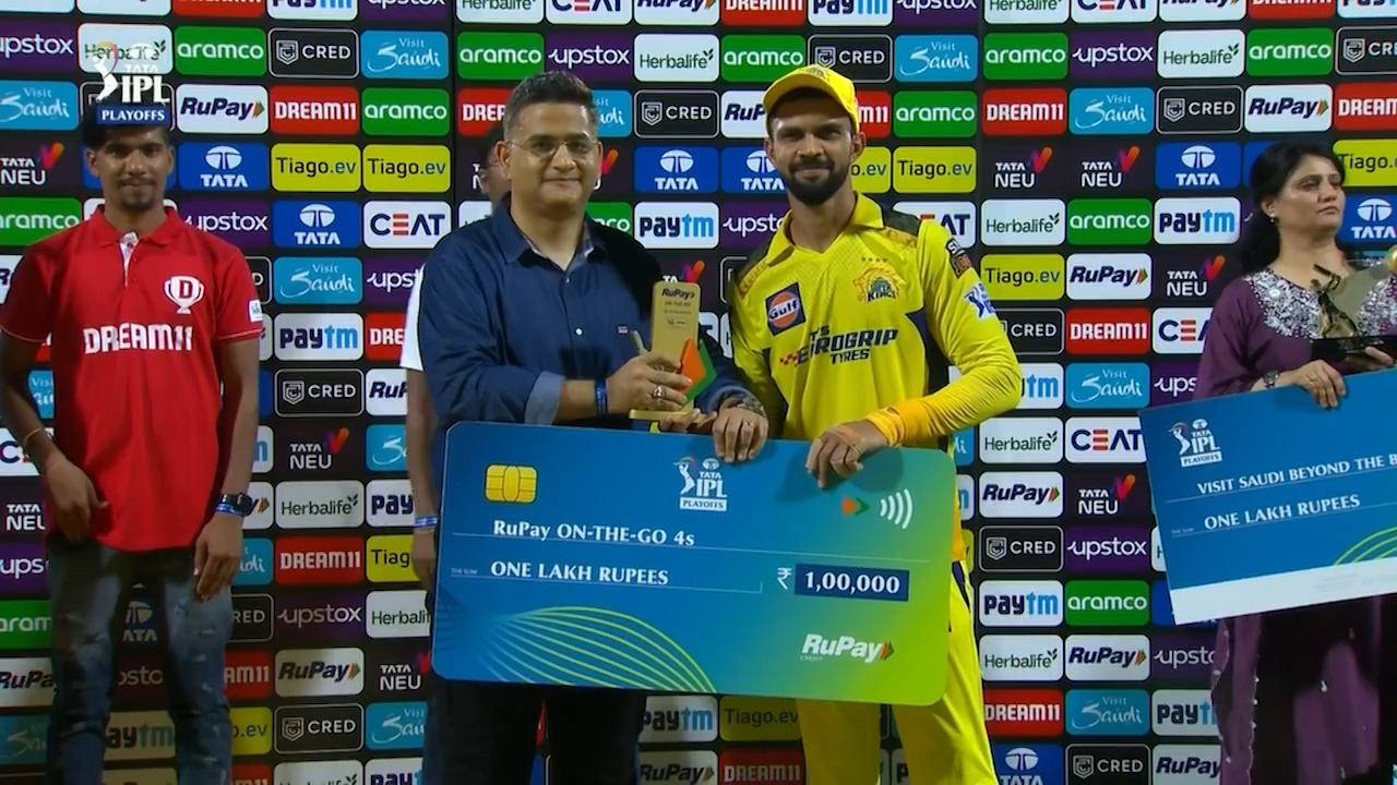 Q1: GT vs CSK – RuPay On-The-Go 4s of the Match – Ruturaj Gaikwad background