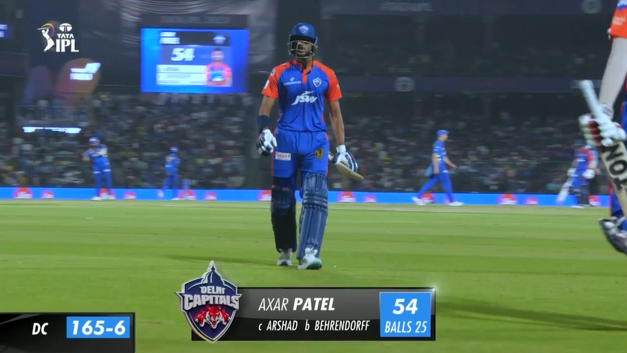 M16: DC vs MI – Axar Patel Wicket