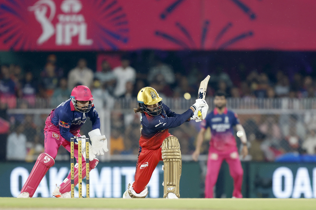 SIX and again! Glorious from captain Patidar