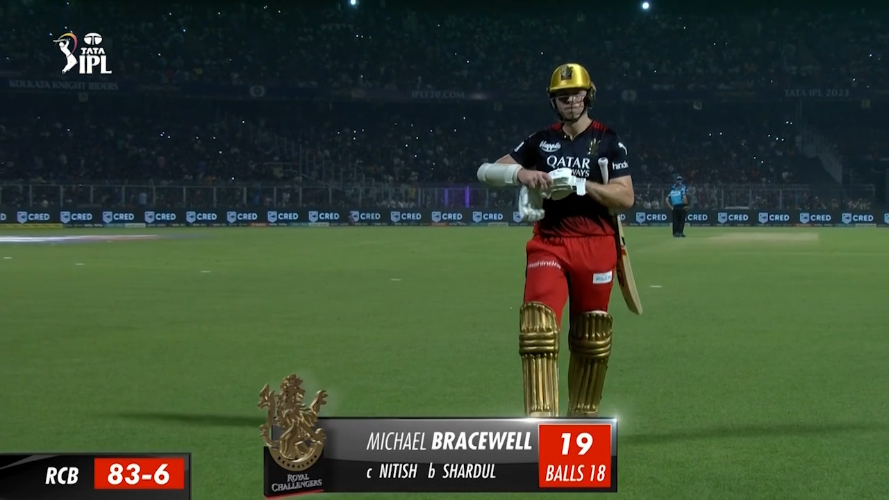 M09: KKR vs RCB – Michael Bracewell Wicket