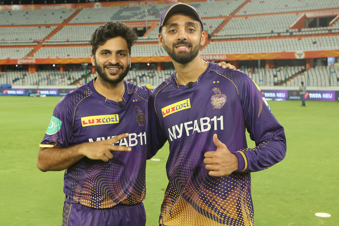 Capping off KKR's Hyderabad win with Shardul Thakur & Varun Chakaravarthy