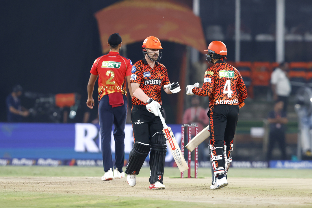 Game on! Head-Abhishek take the attack to PBKS