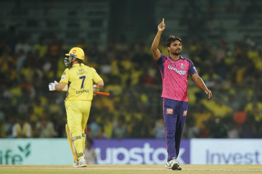 Nail-biting finish: Sandeep Sharma holds his nerve as Dhoni, Jadeja nearly chase down 21 off last over