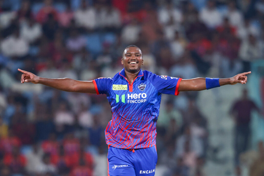 Lungi Ngidi produces pace-off masterclass with 3/27