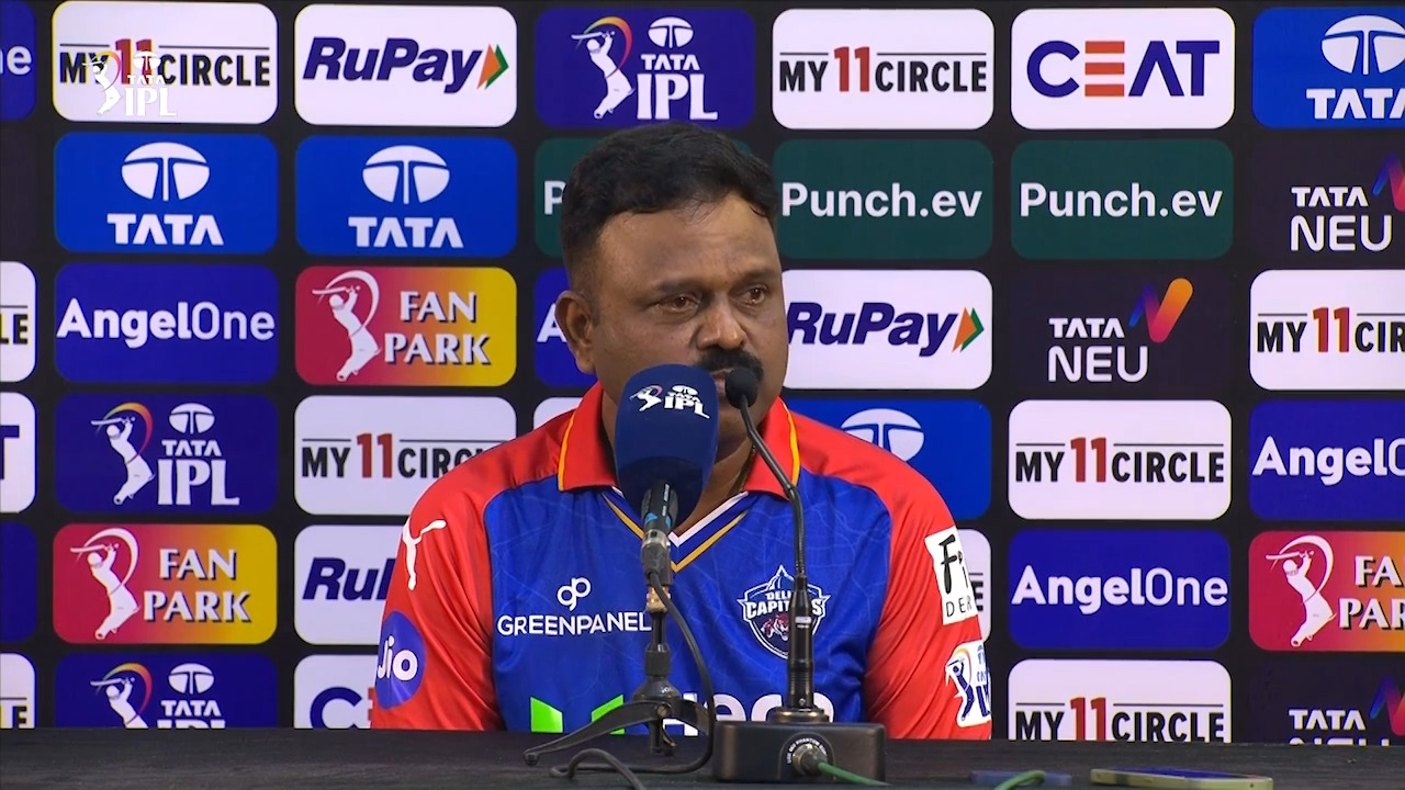 Abishek Porel played a special innings: Pravin Amre background