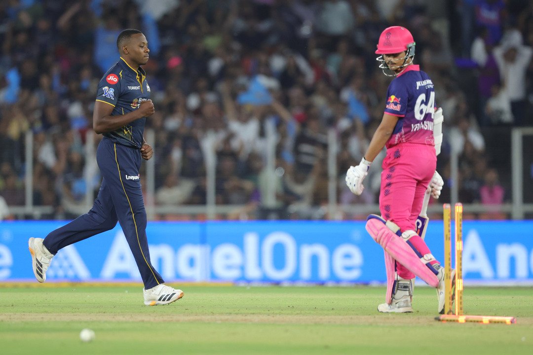 Scooped & Uprooted! Jaiswal vs Rabada