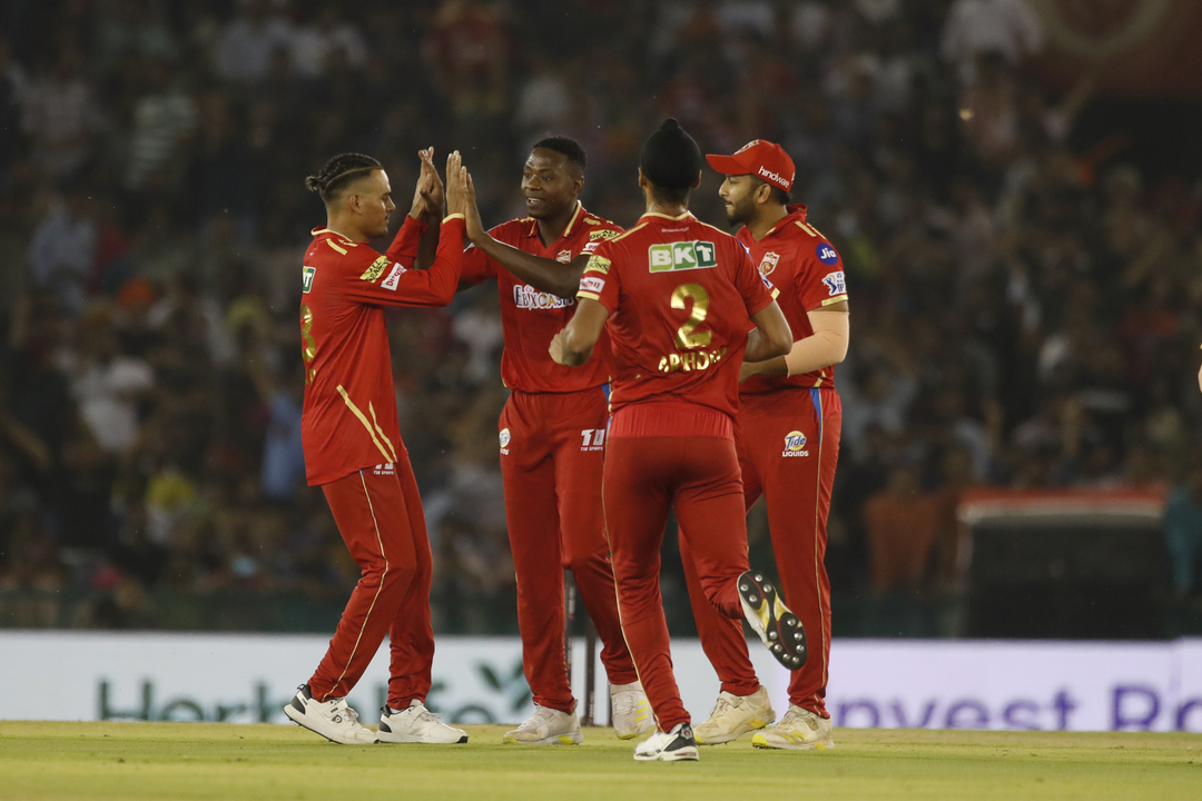 Kagiso Rabada gets Wriddhiman Saha to claim his 100th IPL wicket