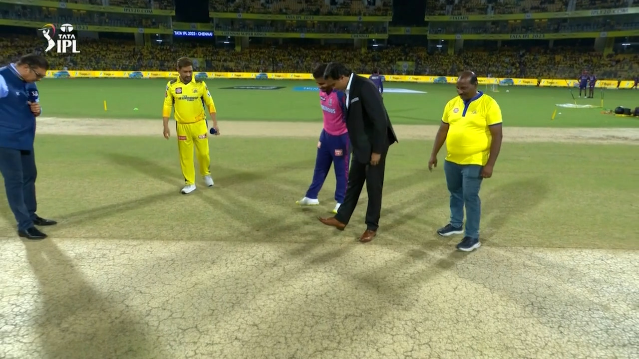 M17: CSK vs RR – Toss background