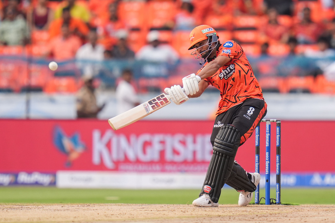 MAXIMUMS X 3! Nitish Reddy goes big background