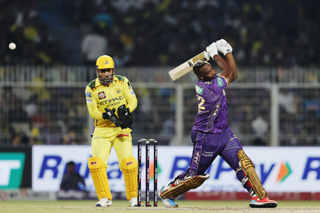 Andre Russell lights up Eden with a powerful 38(21)