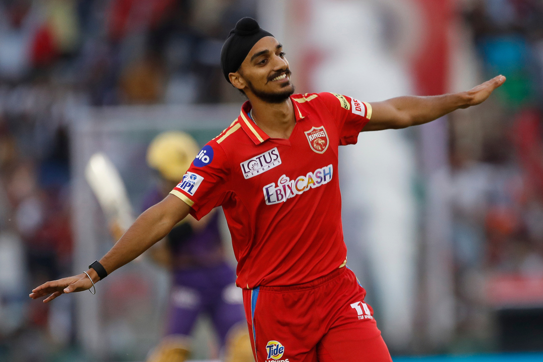 W & W: Arshdeep sends back Mandeep and Anukul in his first over