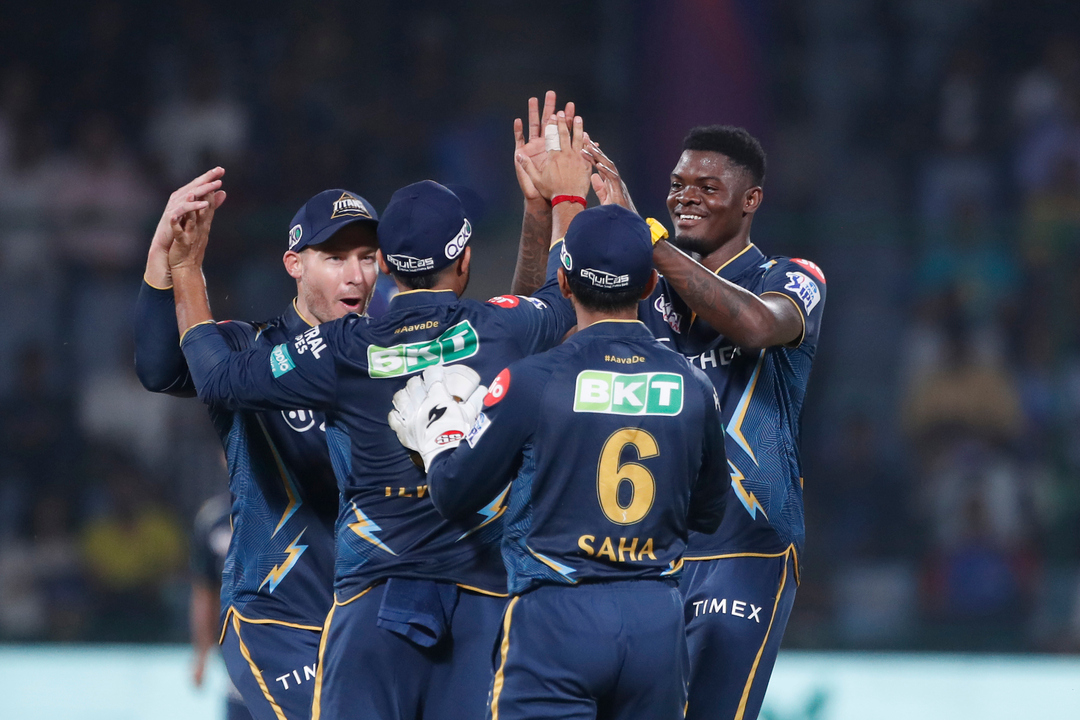 Twin strikes: Joseph sends back Warner, Rossouw off consecutive balls background