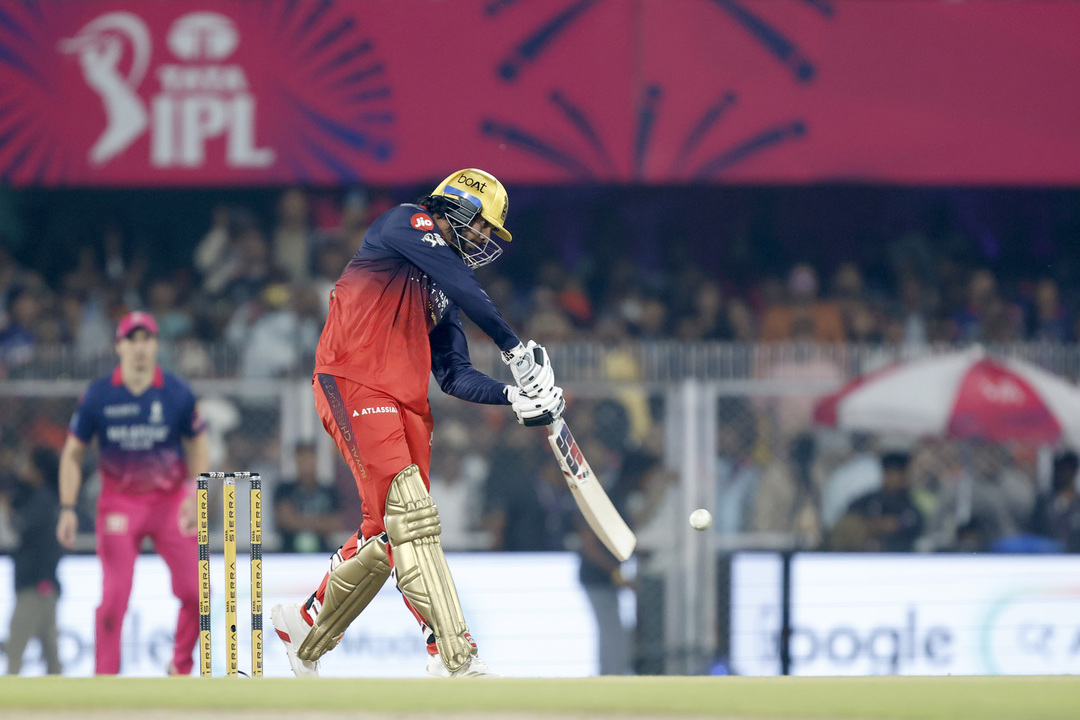 4, 6, 6! Venkatesh Iyer's crucial final over flourish