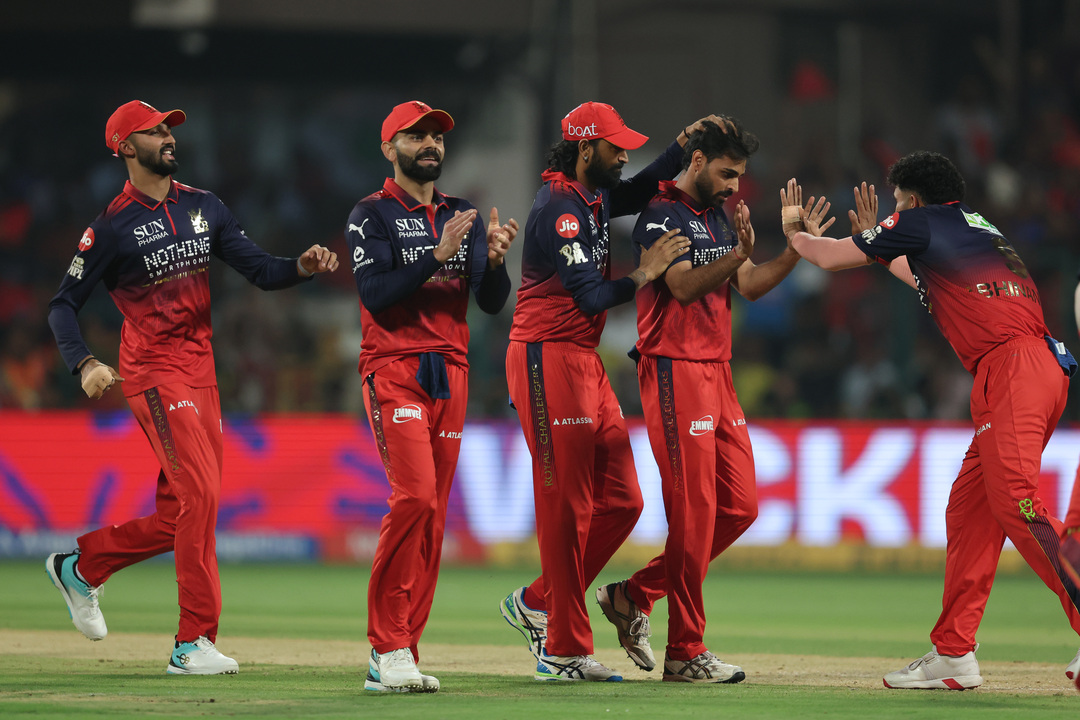 200 Up! Bhuvneshwar becomes 2nd bowler to 200 TATA IPL wickets background
