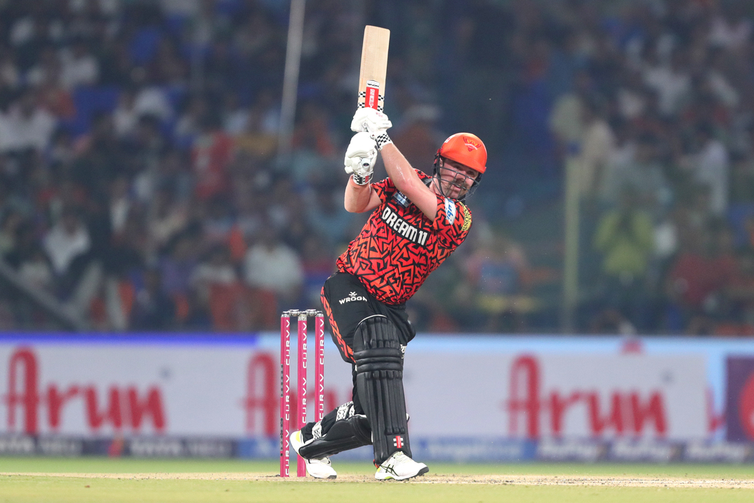 Travis headlines SRH's charge with blistering 76(40)